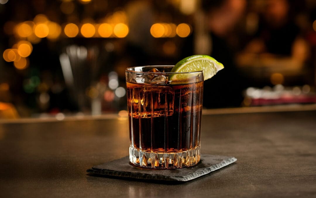 The Cuba Libre: A Timeless Classic – History, Recipe & Cultural Significance